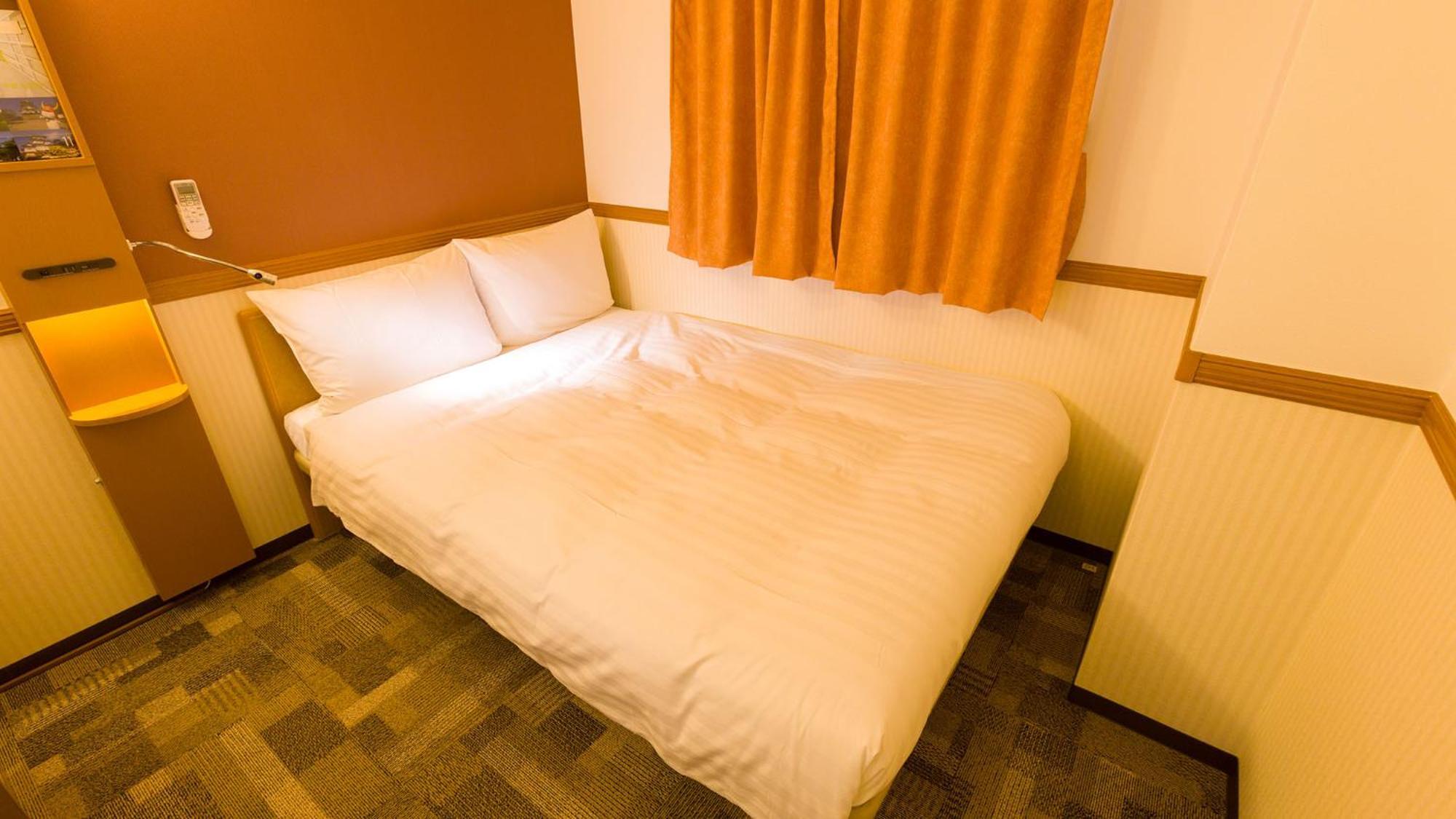 Toyoko Inn Takasaki Eki Nishi Guchi No 2 Room photo