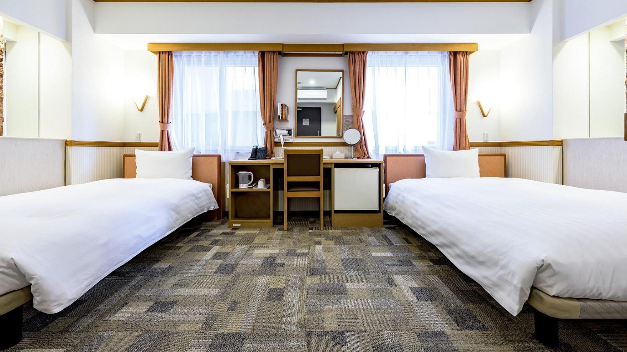 Toyoko Inn Takasaki Eki Nishi Guchi No 2 Room photo